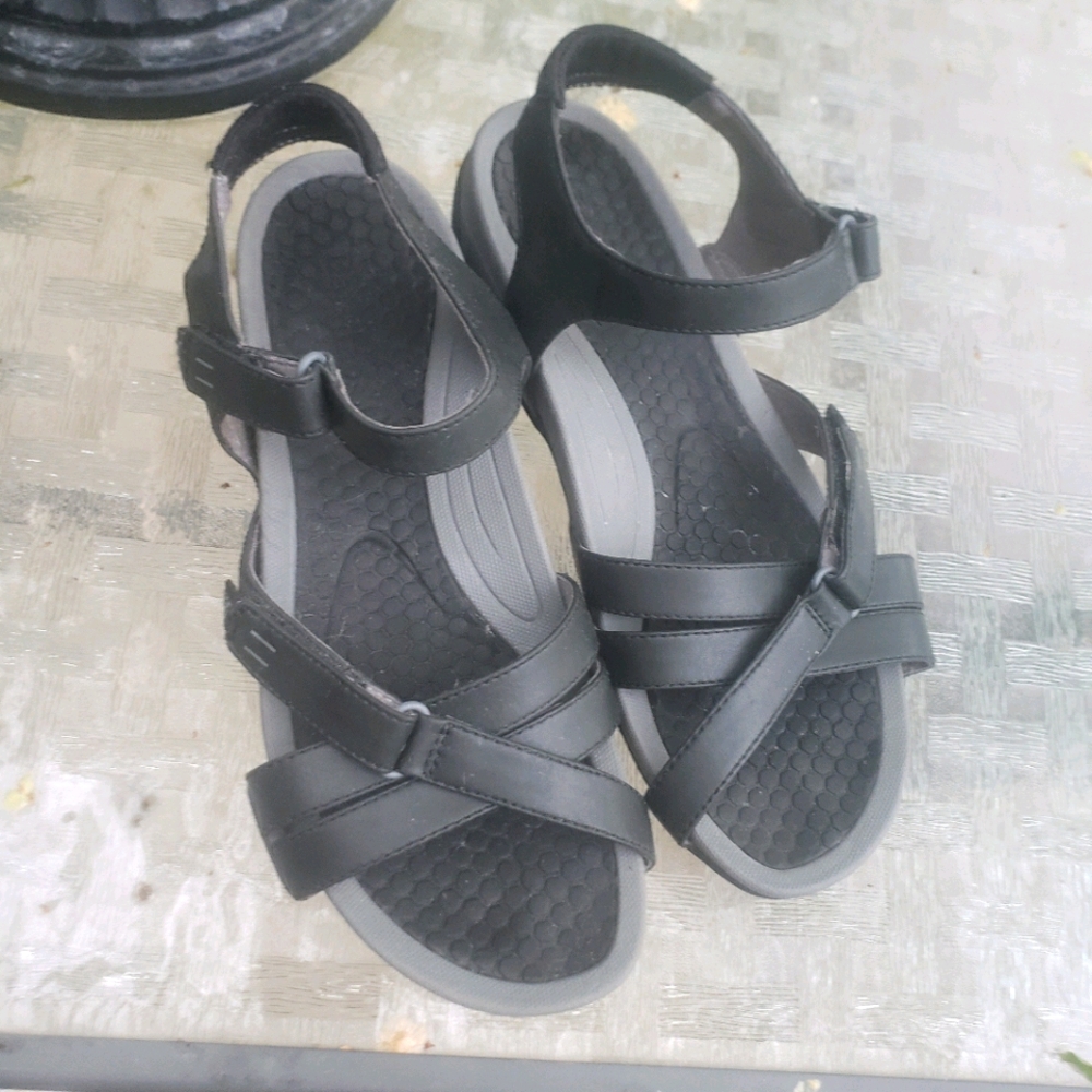 Bare Traps strappy, velcro comfort sandals.